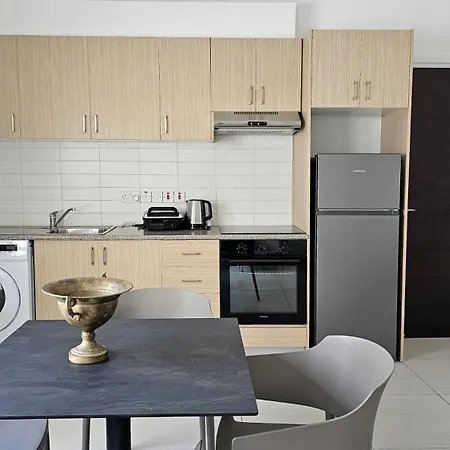 Phaedrus Living Ledras Residences 203 ניקוסיה