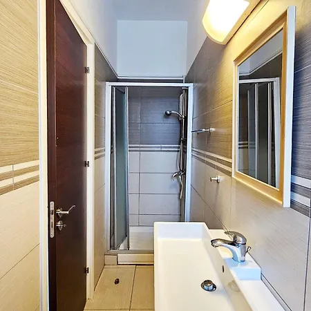 아파트 Phaedrus Living Ledras Residences 203 *